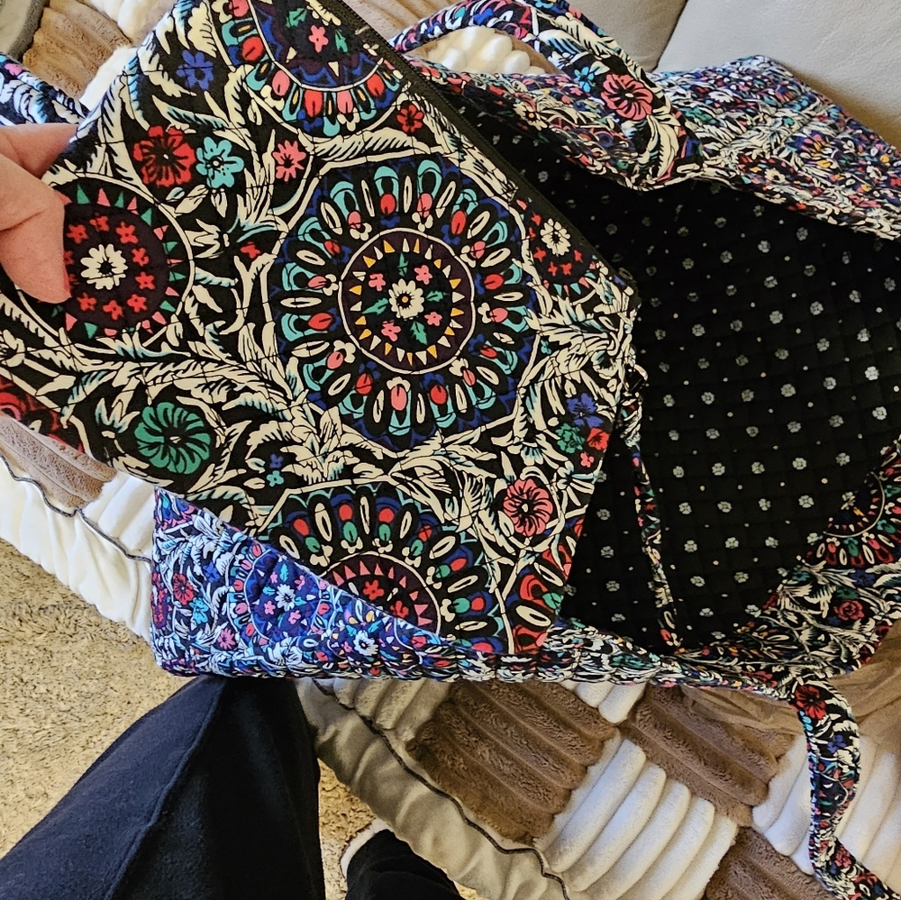 Vera Bradley Tote - Picture 7 of 11